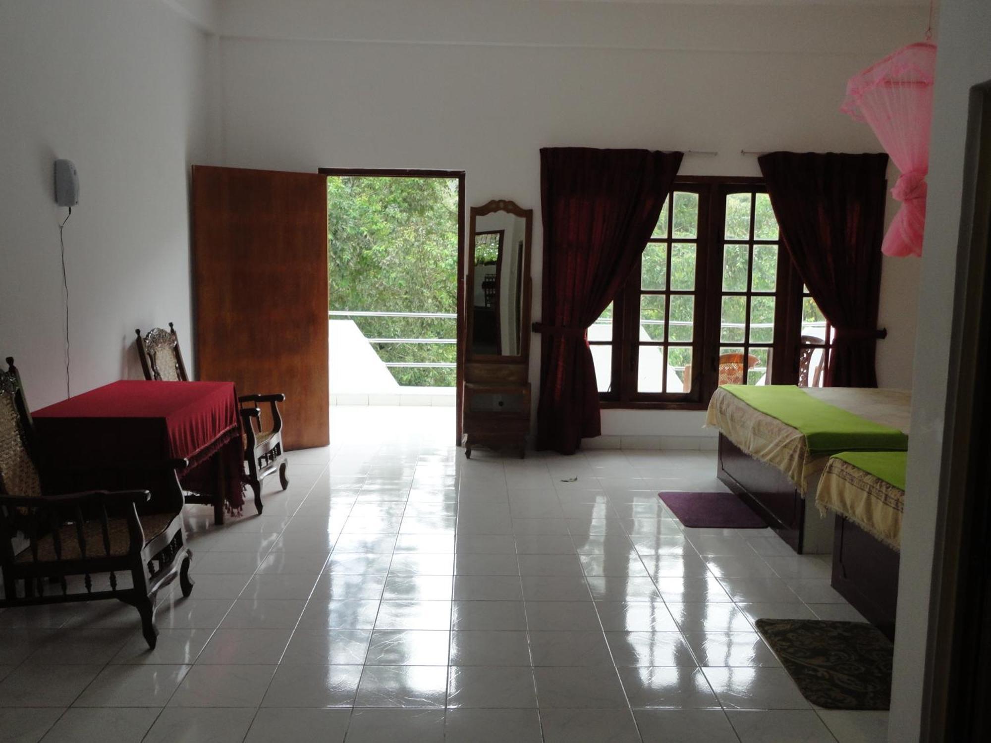 White Elephant Hotel Maskeliya Zimmer foto